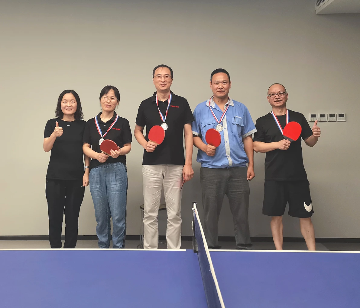 团体亚军 吴铃海 李友明 冯飞琴 唐建立.webp